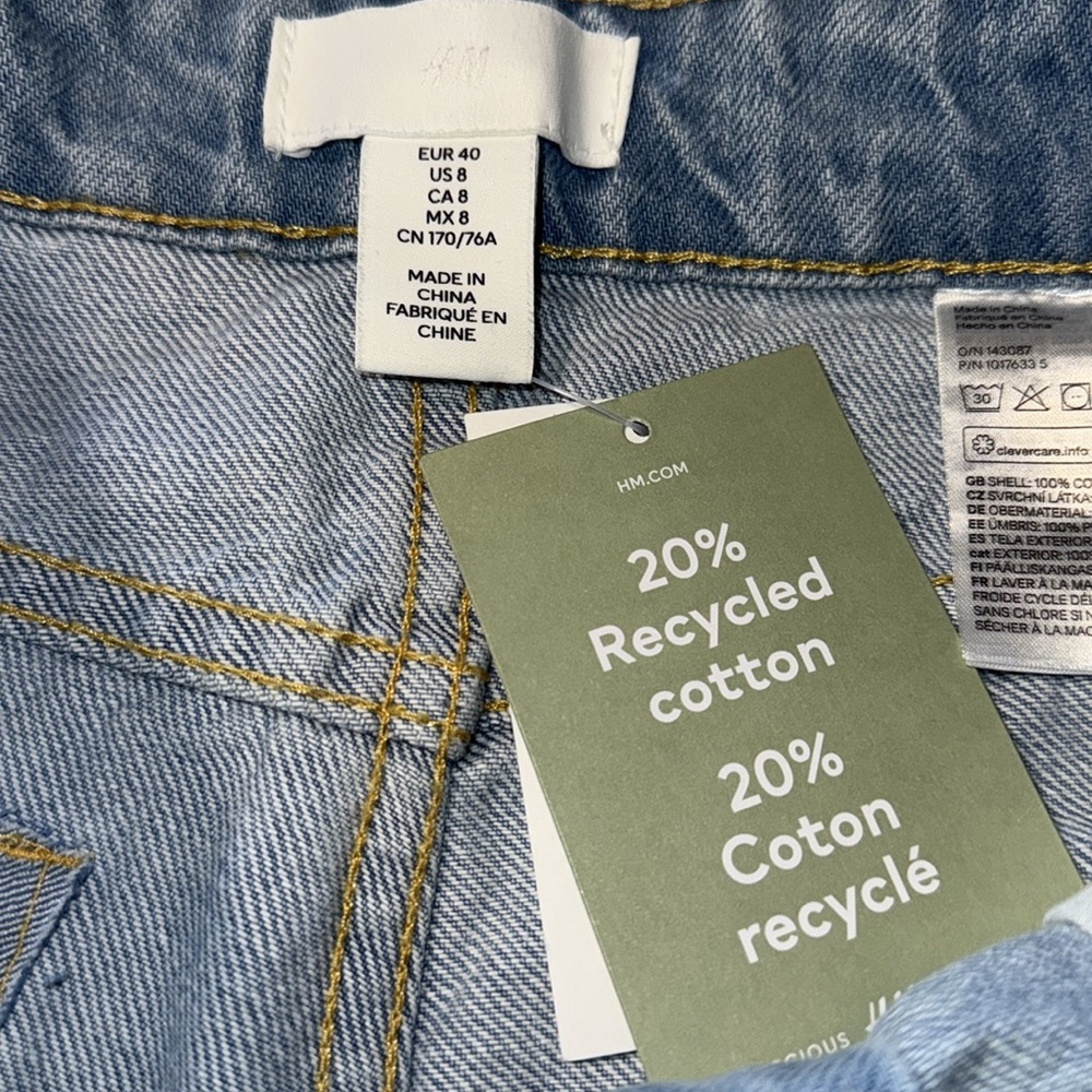 H & M Classic Light Blue Denim Jeans NWT - Picture 3 of 6